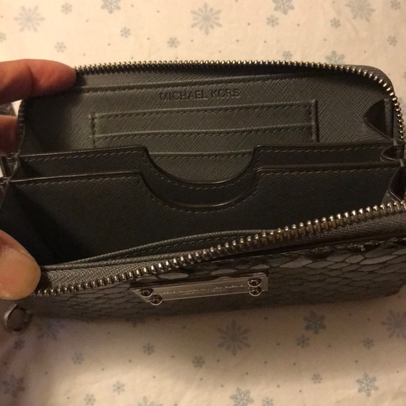 wallet - Picture 4 of 4